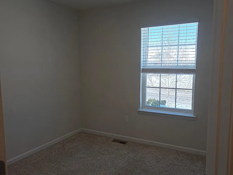 193 Drexel Ct — Photo 37