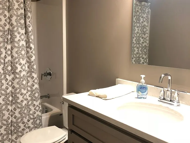 1916 Spruce Meadows Dr SE — Photo 19