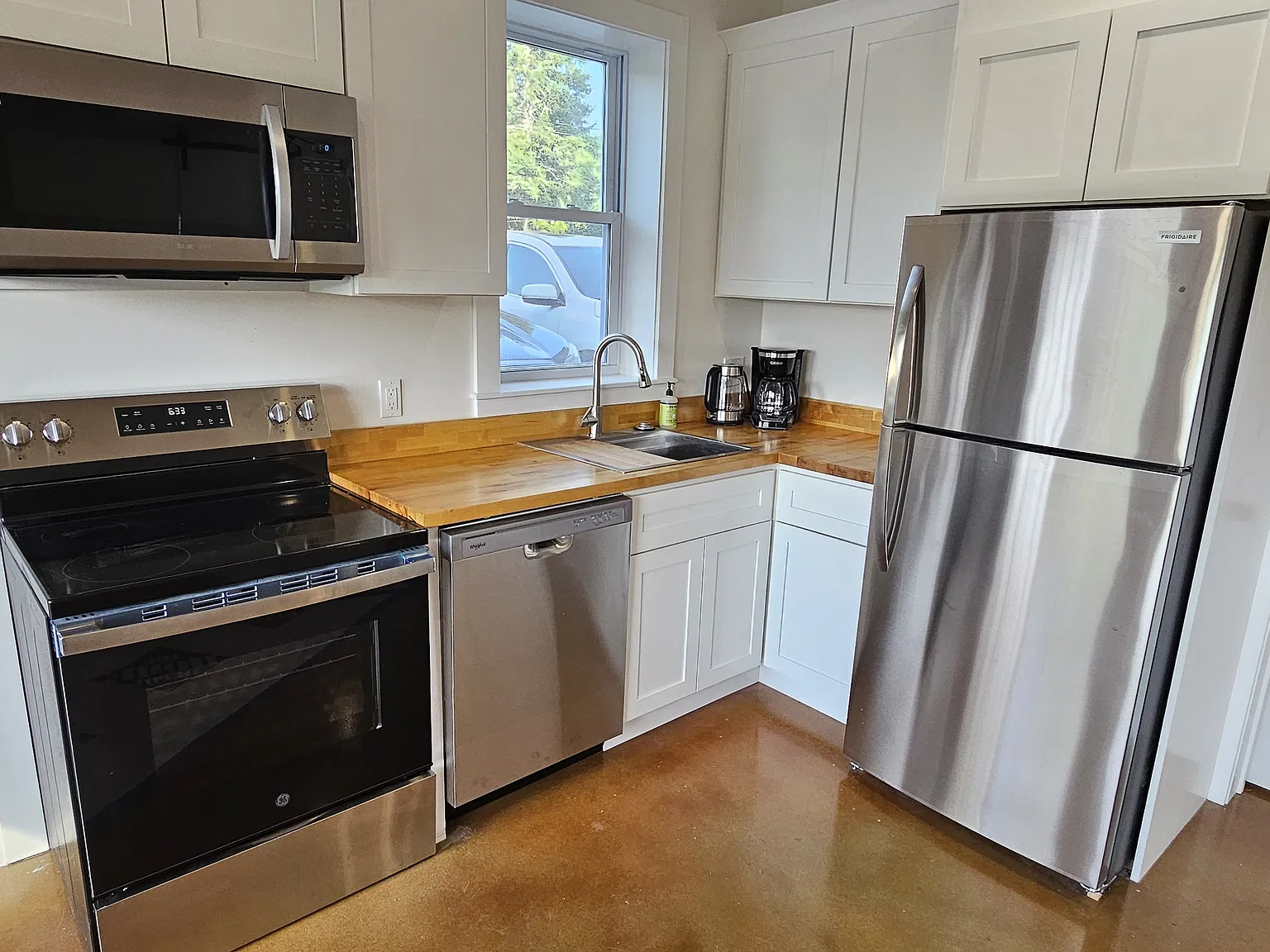 339 River Rd — Photo 4