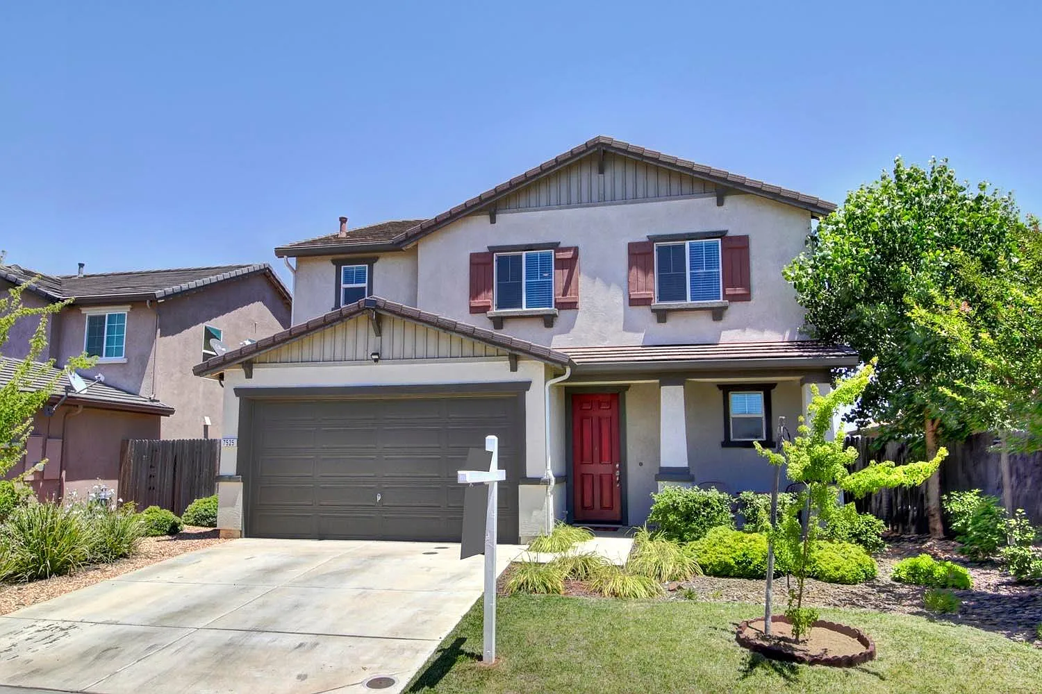 7525 Hazelton Way photo 1