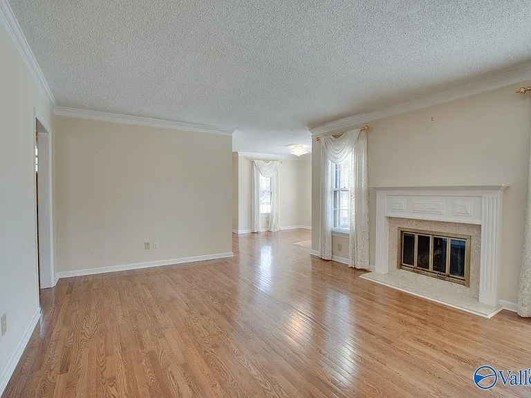 313 Kensington Ct SW #313 — Photo 5