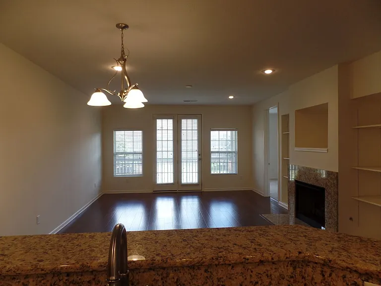 5353 Nottinghamshire Ln — Photo 20