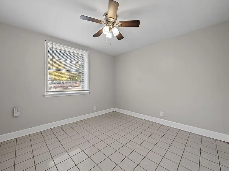 432 Circle Dr — Photo 4