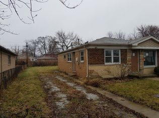 627 E 155th St, Phoenix, IL 60426