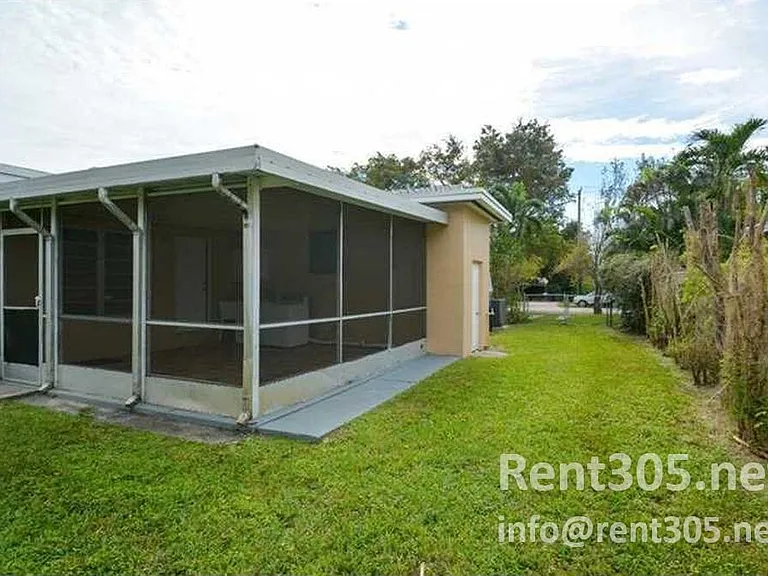 Plenty of parking with side entry to the kitchen.