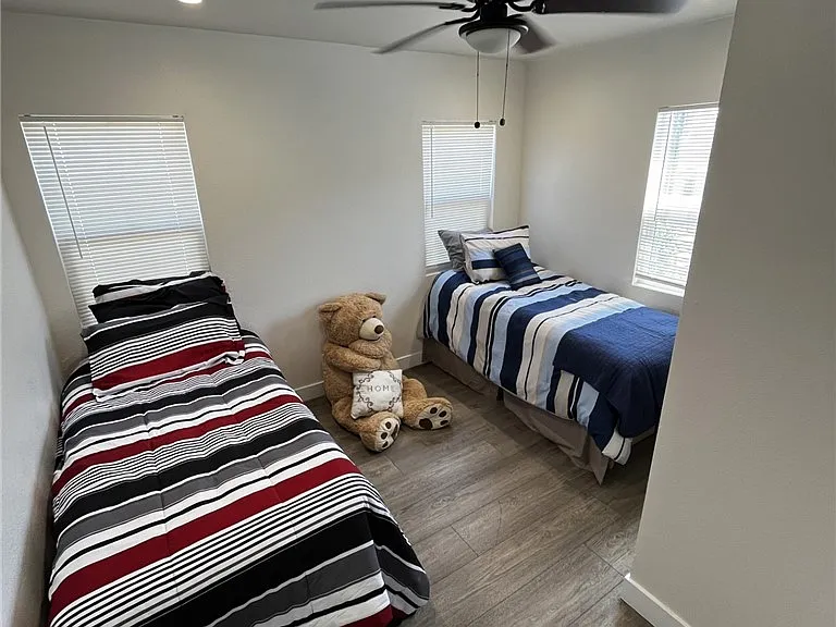 4518 S Normandie Ave #3/4 — Photo 8