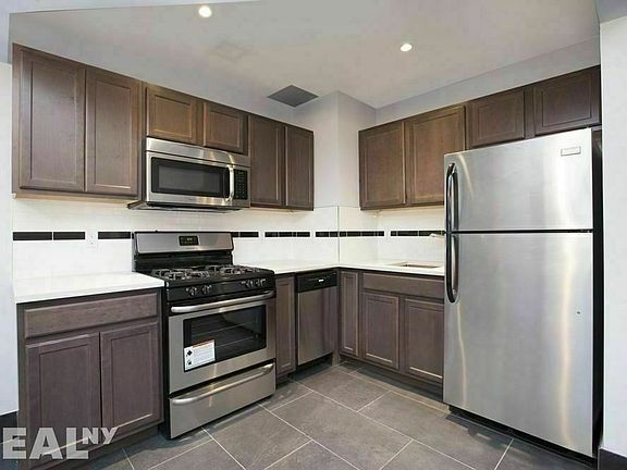 4th image of 164 Attorney St APT 306