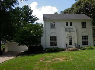 323 Crescent St SE, Cedar Rapids, IA