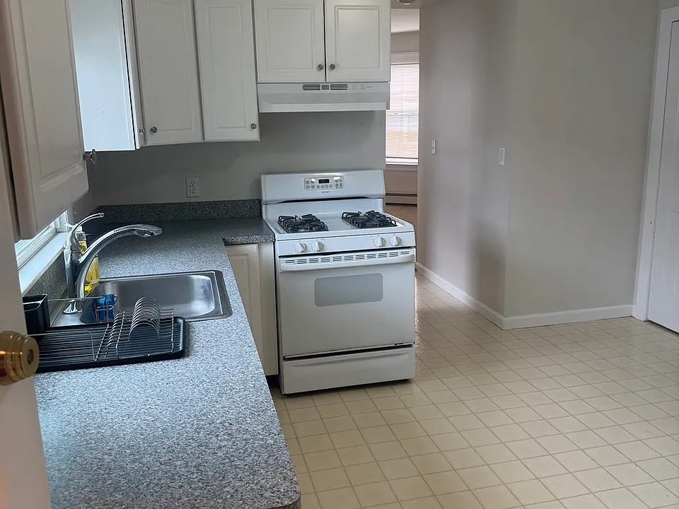 44 Spring St #3