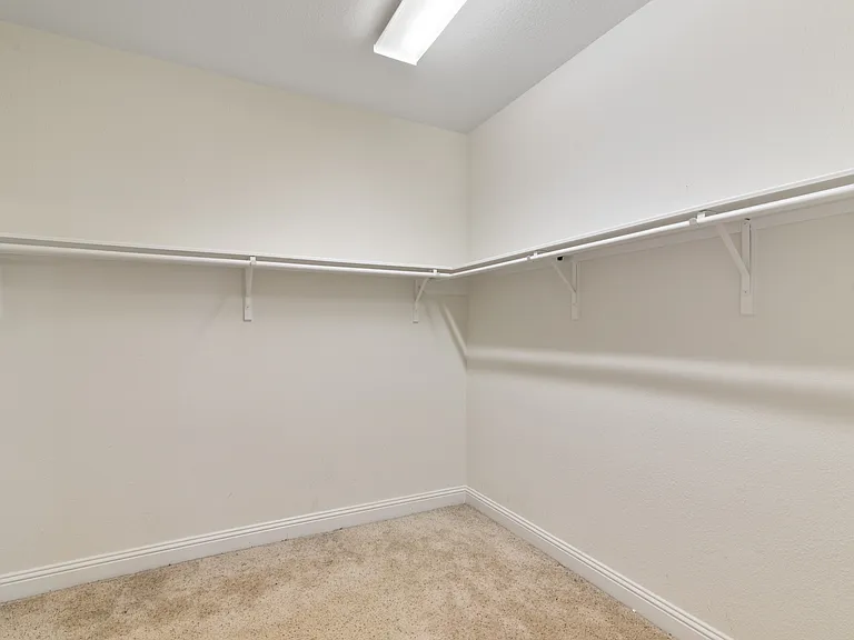 11119 Hayden Falls Dr — Photo 24