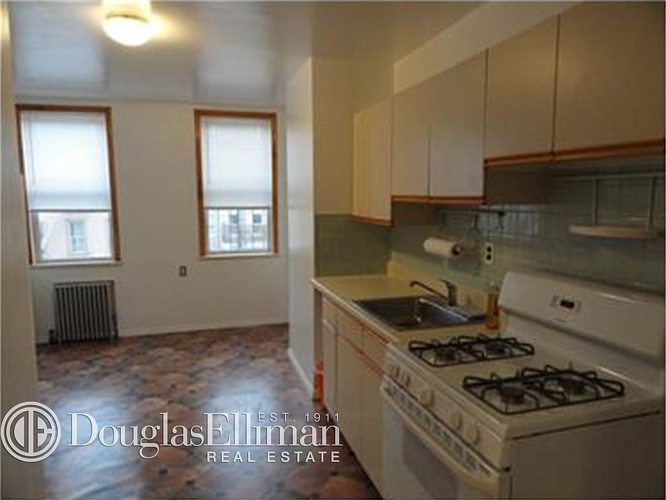 2nd image of 118 Eckford St APT 2L