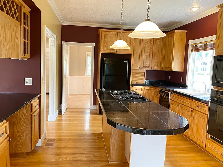 14241 NW Lakeshore Ct — Photo 8