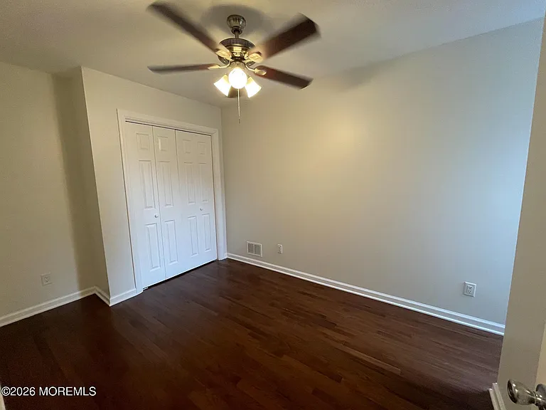 729 Spruce St — Photo 10
