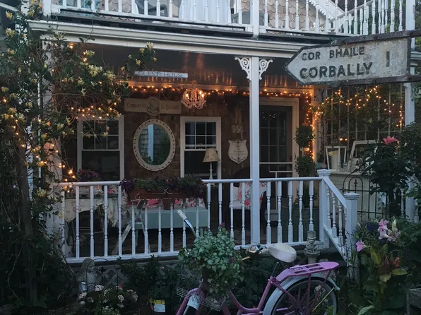 (undisclosed Address), Barrington, RI 02806