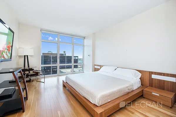 Rented by (Legacy) Elegran | media 5