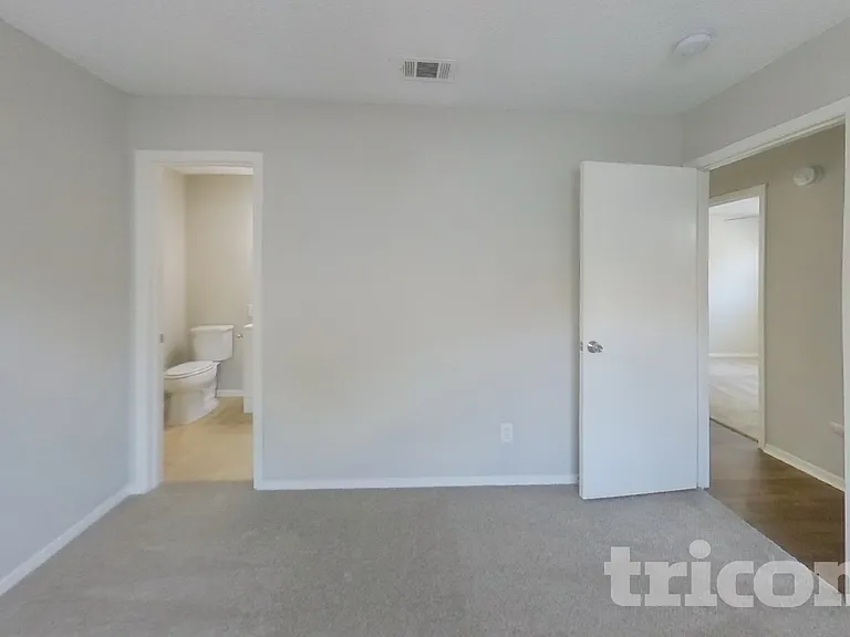 824 Hollow Creek Rd — Photo 8