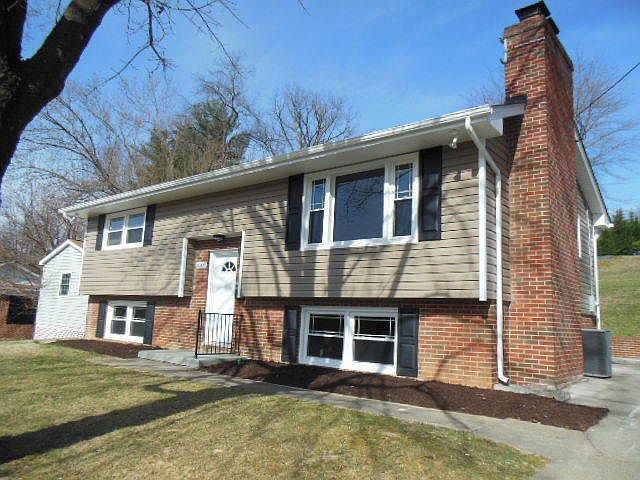 1st image of 5009 Youngwood Dr NW