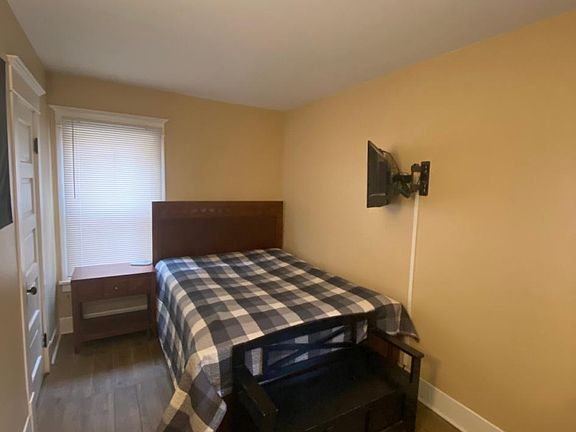 3rd image of 64 Mount Vernon Ave Floor 1