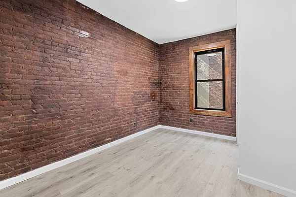 Rented by REAL New York | media 17