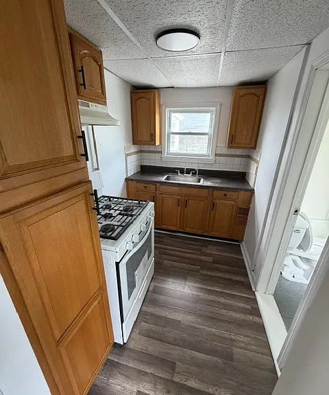 2205 S Main St #3S — Photo 8