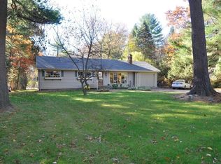 81 Bourque Rd, Lynnfield, MA 01940