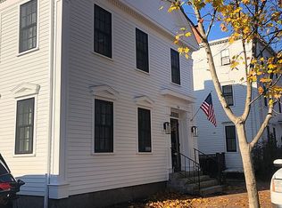 24 Spring St, Newburyport, MA 01950