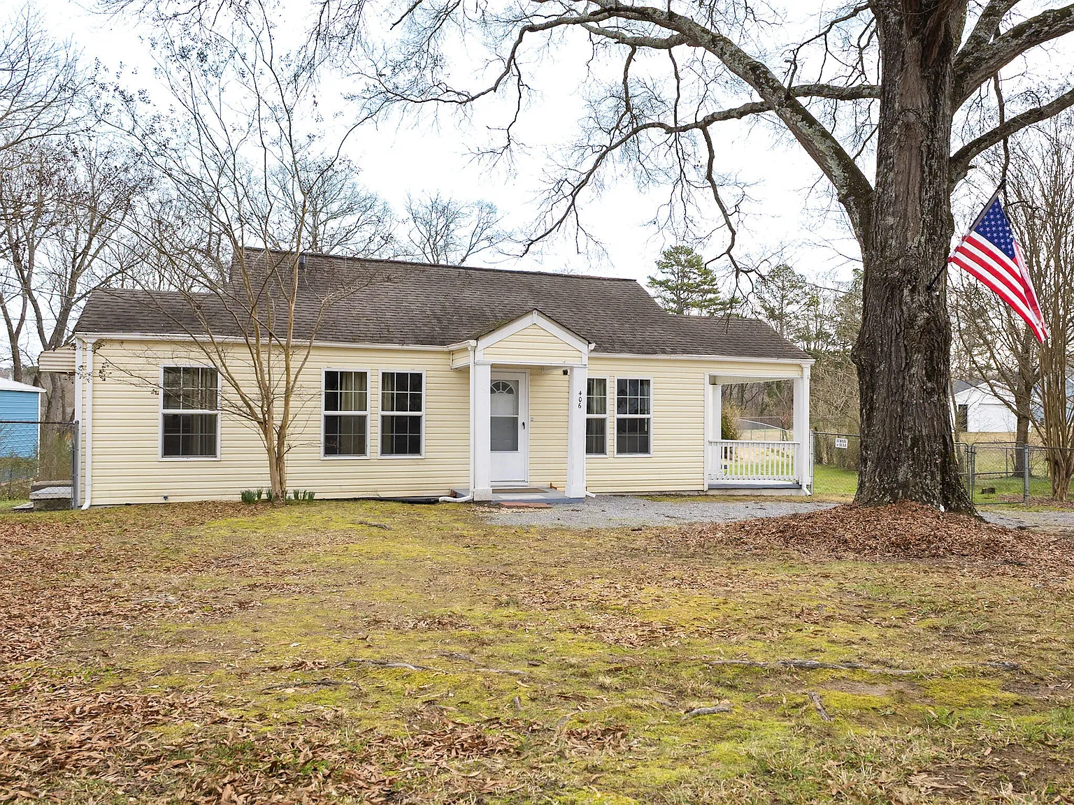 406 Jenkins Rd photo 1