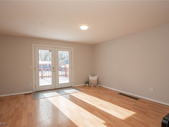 2nd image of 5648 Hill Run Cir NW