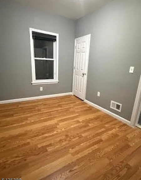 380 Halsted St — Photo 4