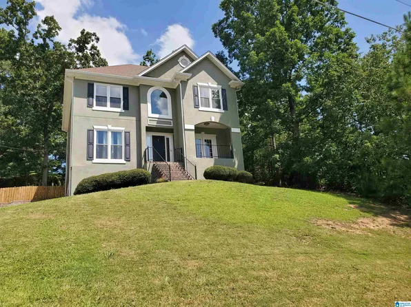 1916 Valewood Cir, Hoover, AL 35244
