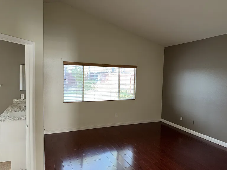 9310 Nickellaus Ct — Photo 2