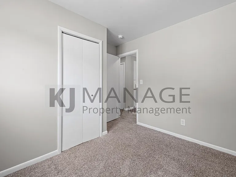 20436 Inkster Rd — Photo 7