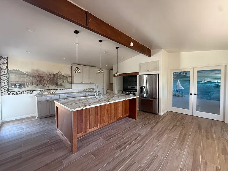6819 Century St — Photo 12
