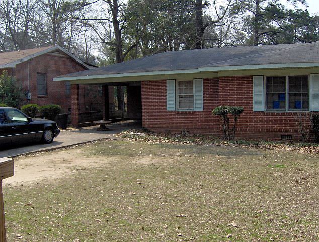 2nd image of 1503 Foye Ave