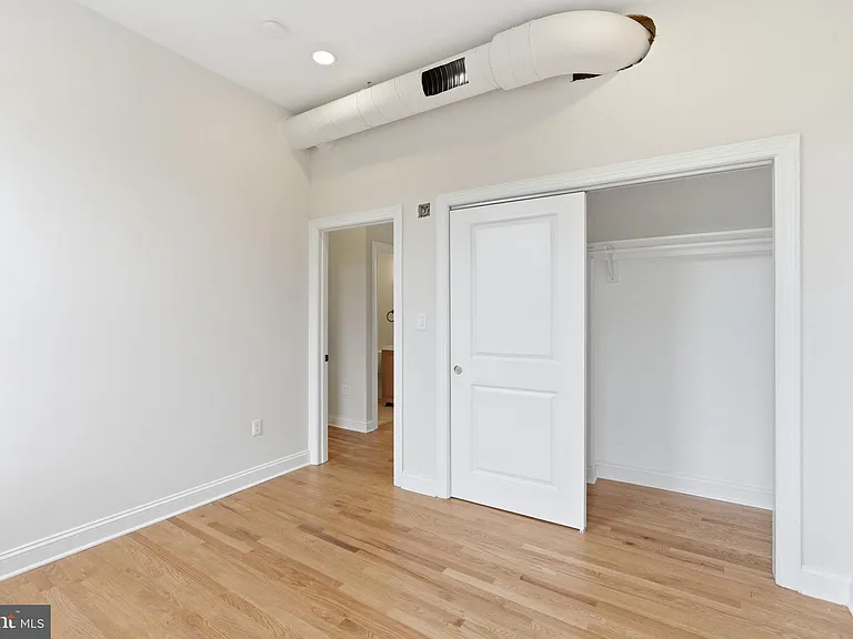 337 S Fremont Ave — Photo 19
