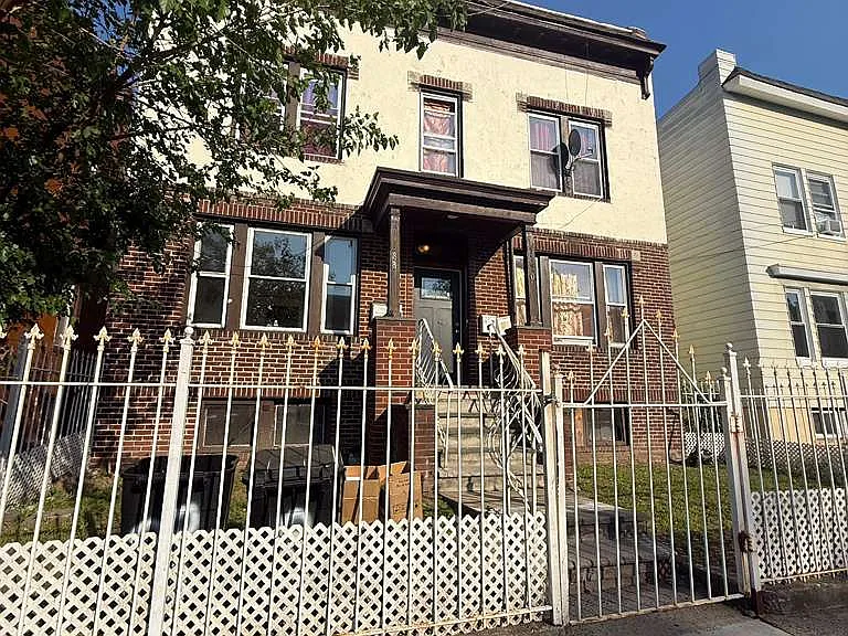 88 Grace St #1 — Photo 6