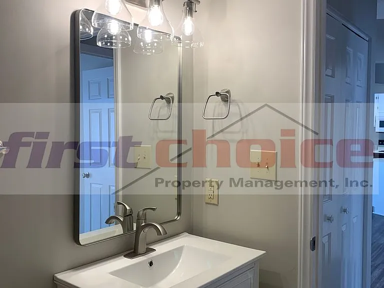 1750 Ridgefield Ct — Photo 21