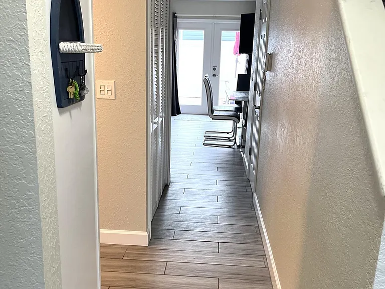 8309 Rosalind Ave — Photo 9