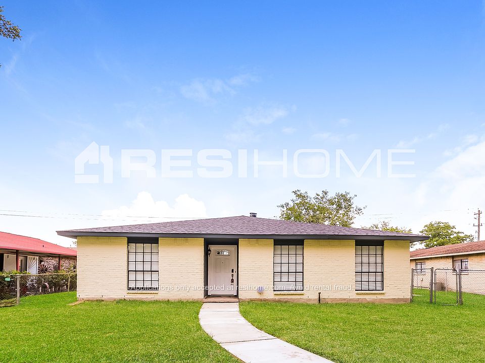 1st image of 14323 Lourdes Dr