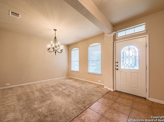 5th image of 225 Nomad Ln