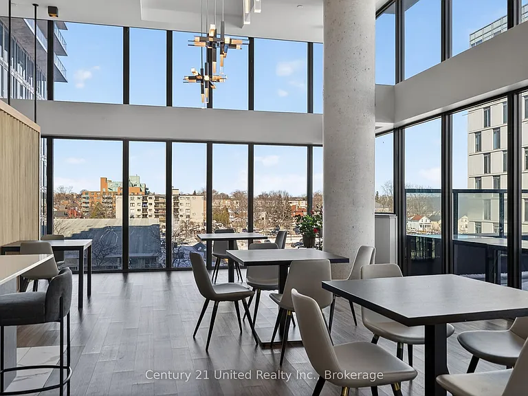 80 Bond St E #816 — Photo 4