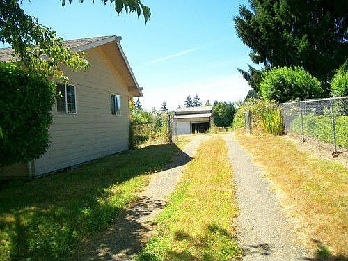 3rd image of 10008 NE 23rd Ave