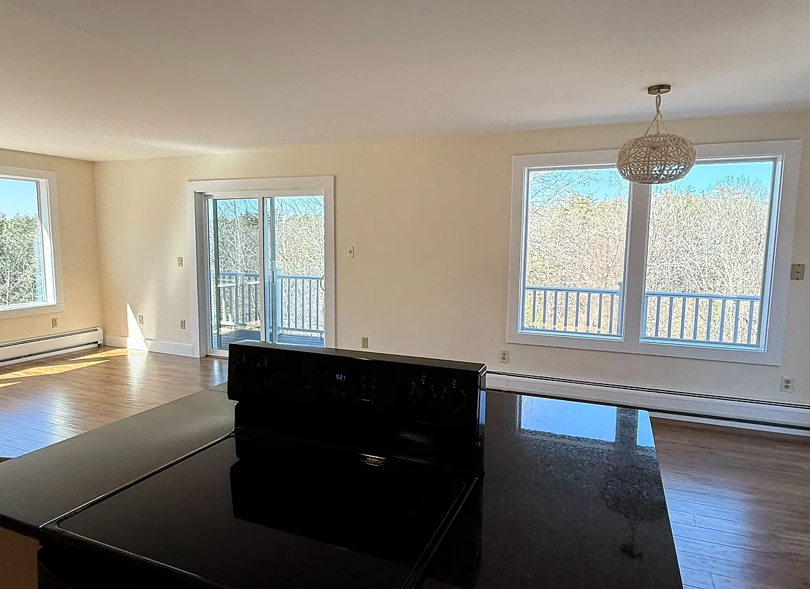 Building Photo - 6 Whitney Way #C