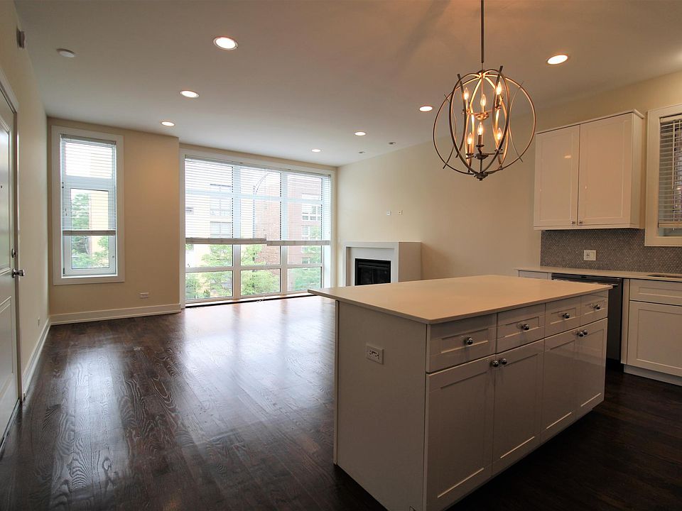 1st image of 3634 W Montrose Ave #3E