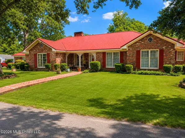 539 Mayer St, Greenville, MS 38701