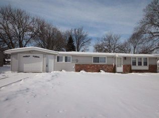 719 N Hickory Rd, South Bend, IN 46615