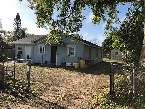 2nd image of 606 Ridgewood Ave