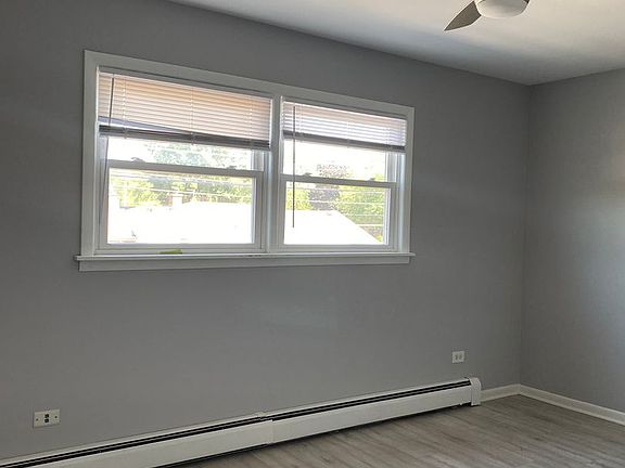 4th image of 9845 S Cicero Ave APT 2S