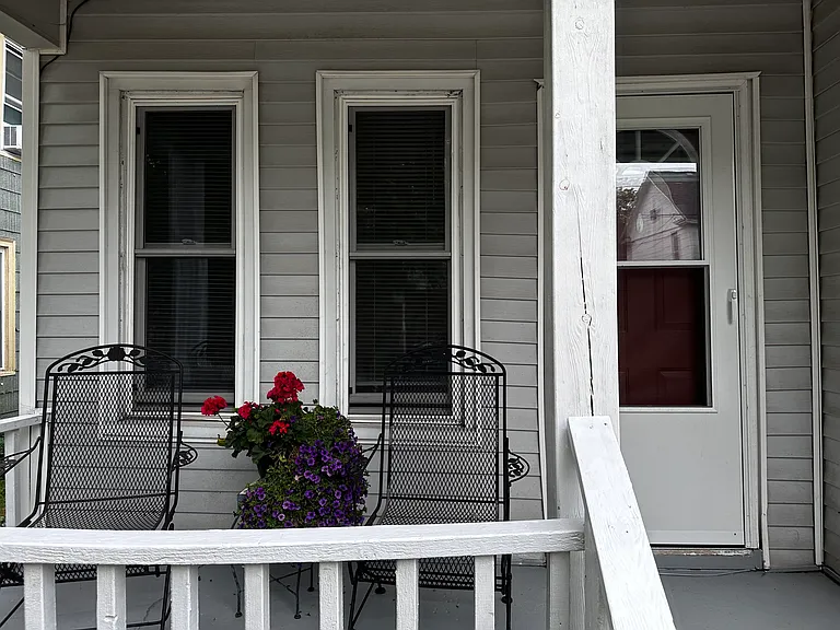 715 Baldwin St SE — Photo 4