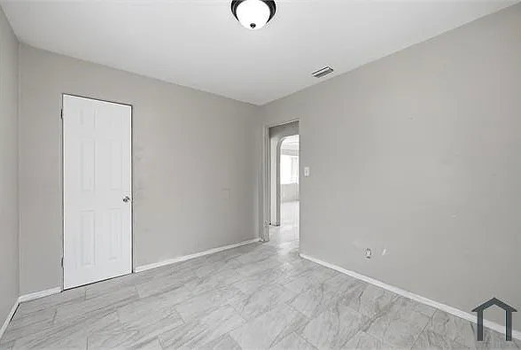 1900 45th St S — Photo 16